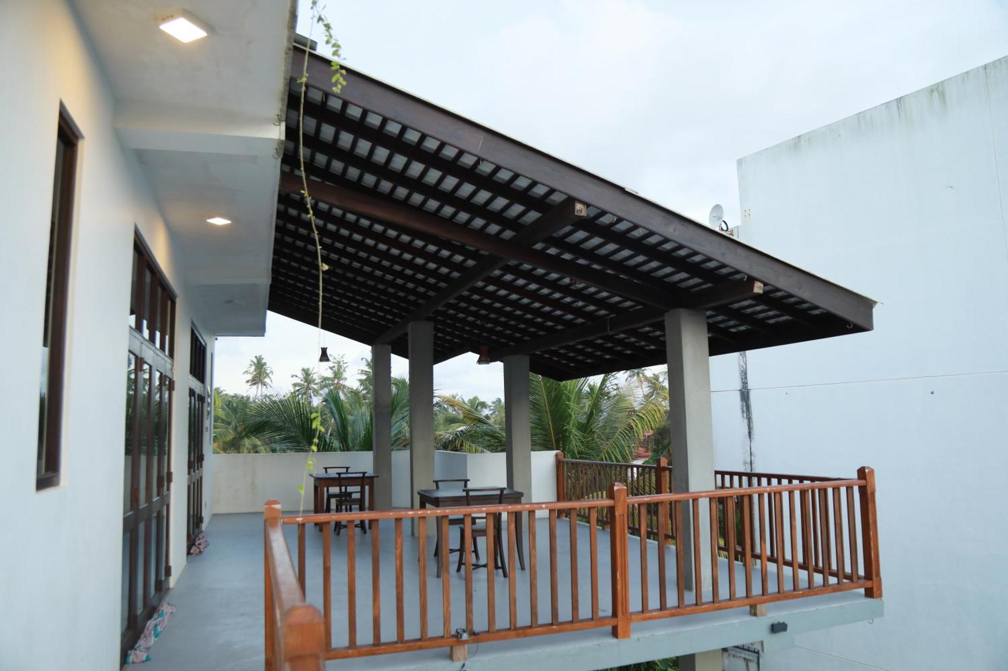 Gold Bubble Hotel Ahangama Exterior photo